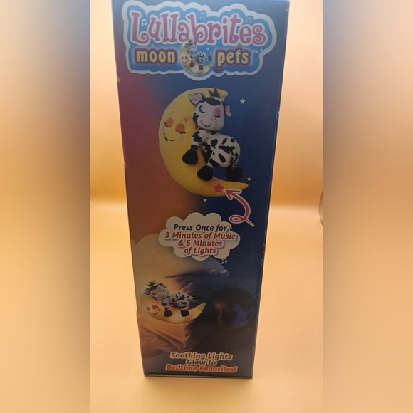 Moon Pets Plush Toy - Cream and Brown - Picture 5 of 9